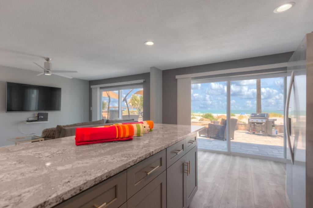 Sea La Vie Beach Oceanfront Patio Pet Friendly 杰克逊维尔海滩 外观 照片