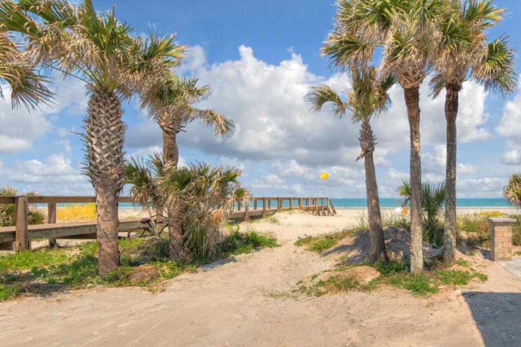 Sea La Vie Beach Oceanfront Patio Pet Friendly 杰克逊维尔海滩 外观 照片